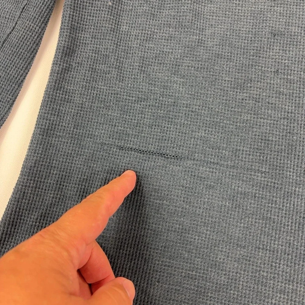 Lululemon Shift Stitch Henley Shirt Mens Medium Blue Waffle Knit Long Sleeve